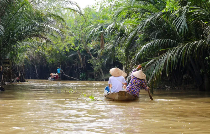 MekongDeltaBenTreBoating.jpg