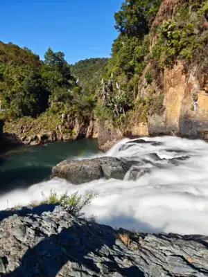 pungwe_waterfall.jpg